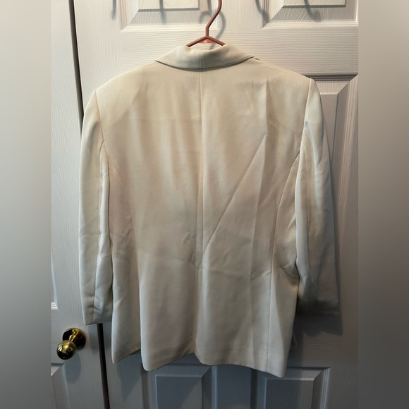 Ingenuity blazer and skirt set - Picture 7 of 13